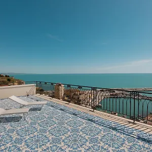 *** Hotel Domus Maris Relais Boutique Italien